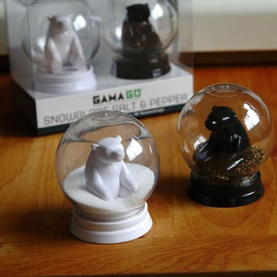 snow globe salt and pepper