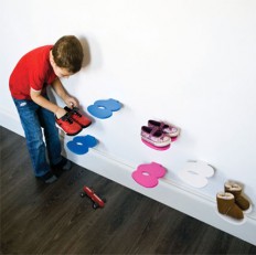 footprint shoe rack