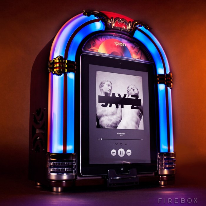Jukebox Dock Bluetooth Speaker Oh My That's Awesome
